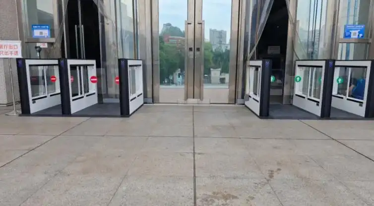 Автоматический турникет