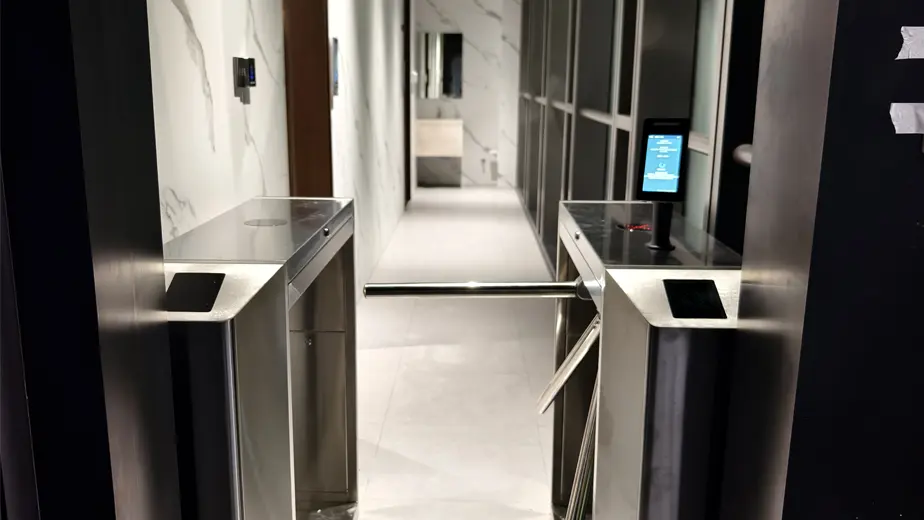 בקרת גישה לחדר כושר חכם